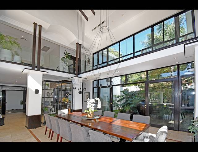 4 BEDROOM HOUSE FOR SALE IN HOUGHTON ESTATE